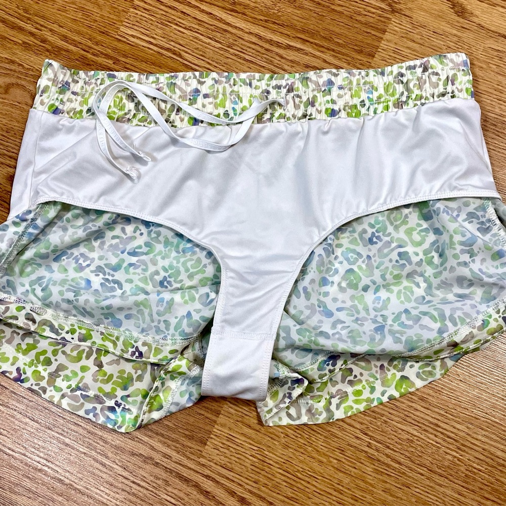FABLETICS ECO Full Speed Running Shorts High Frequency Reflective Large - Picture 12 of 17